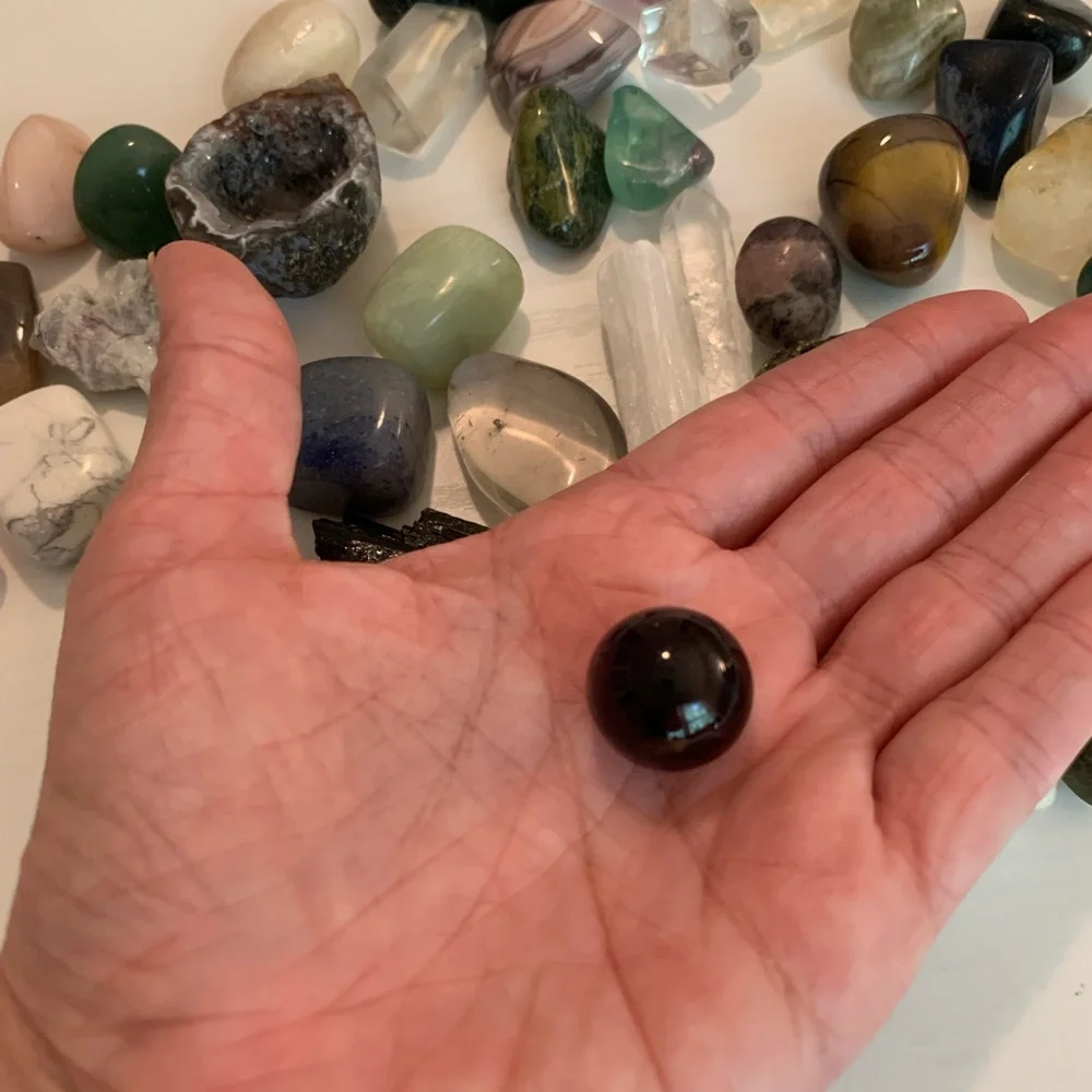Assorted Tumbled crystals - Picture 7 of 8